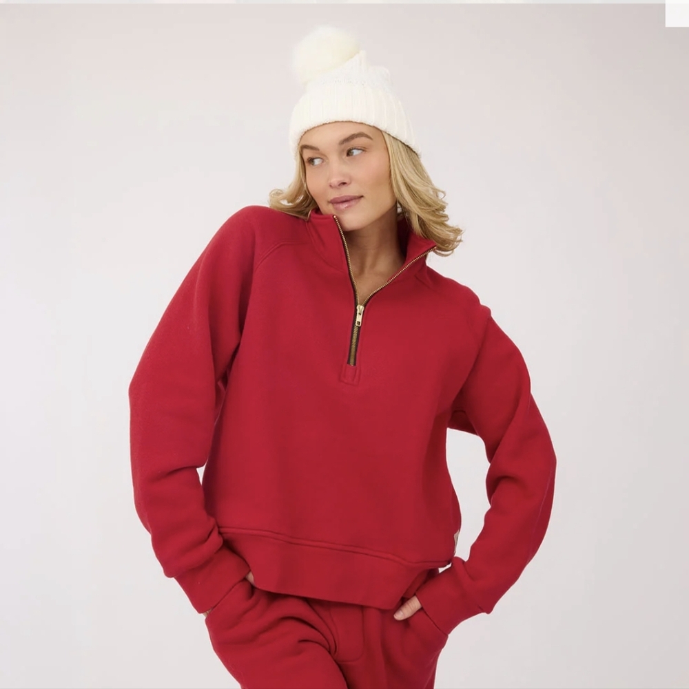 Red Half-Zip Sweatshirt and Pants Set - Picture 3 of 10